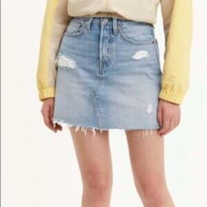 Levi’s mini blue denim skirt size 26 size 4 high waisted distressed summer